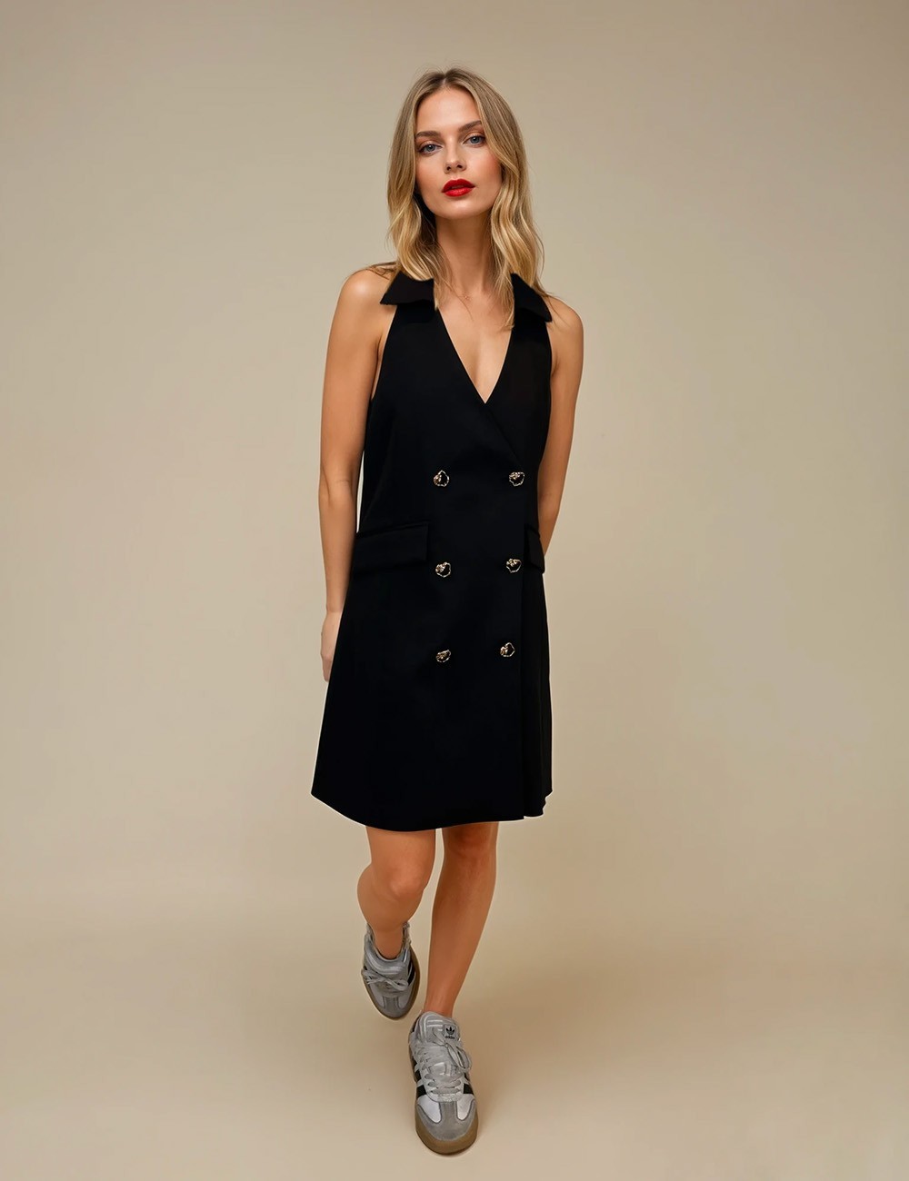 Robe blazer sans manches noire