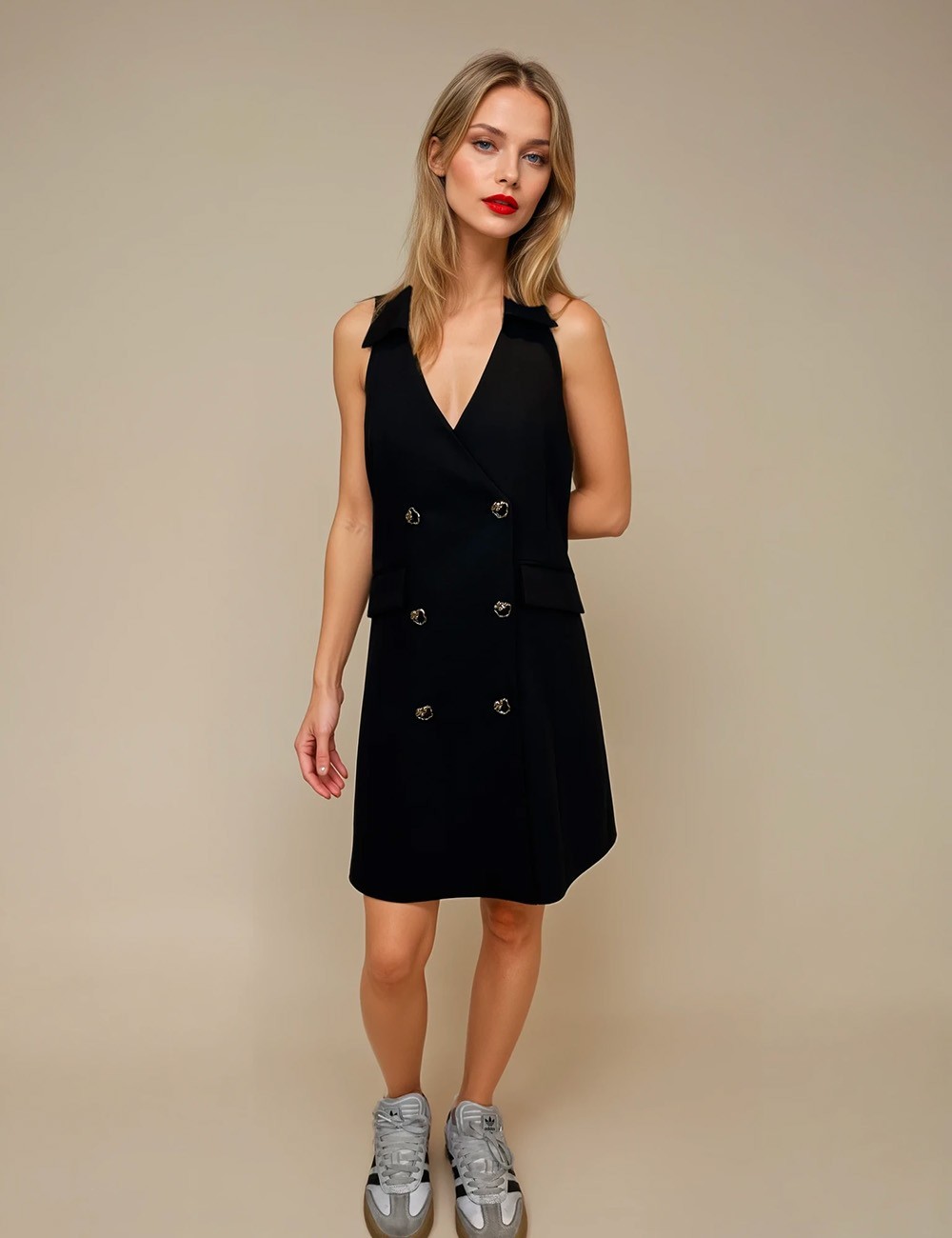 Robe blazer sans manches noire
