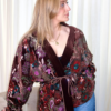 kimono ceinturé marron en velours avec sequins colorés