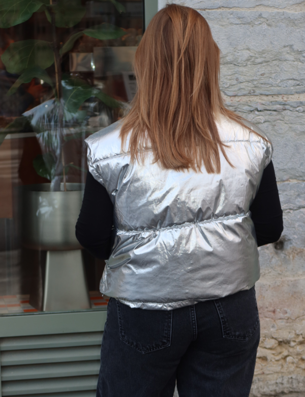 8 Doudoune sans manches argentée - gilet métallique moderne
