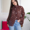 12 Blouse marron pois portée look automne