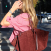 Visuel site - 47 Cabas suède bordeaux femme Made in Italy Ambre Concept Store